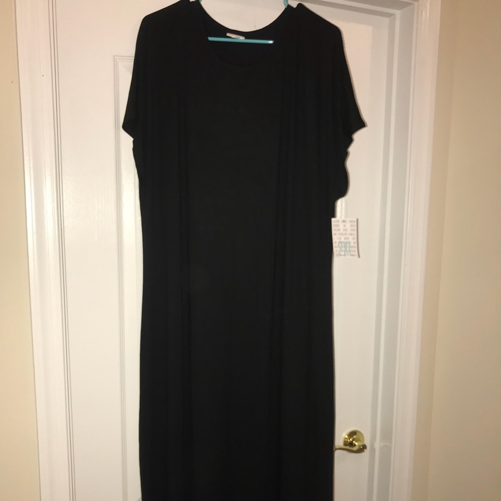 2xl solid black Lularoe Maria dress